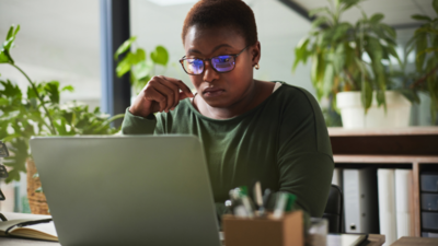 Im Internet gibt es unzählige Behauptungen zum Thema Ernährung bei Krebs . Aber welche sind wirklich richtig? | © Danone-Nutricia