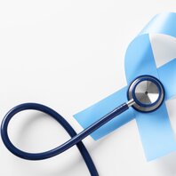 Blaue Schleife für Prostatakrebs-Awareness | © AdobeStock_622700437